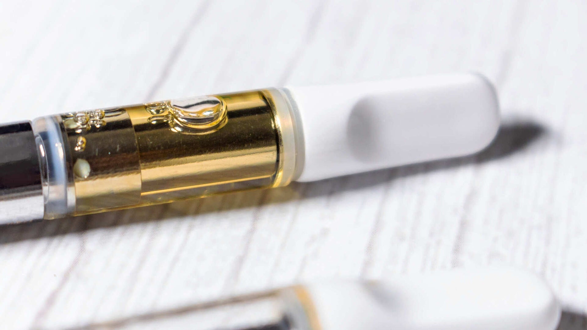 how to open vape to refill How to Open a Vape Cart: A Guide to Refilling and Troubleshooting –  MUVATEGLOBAL